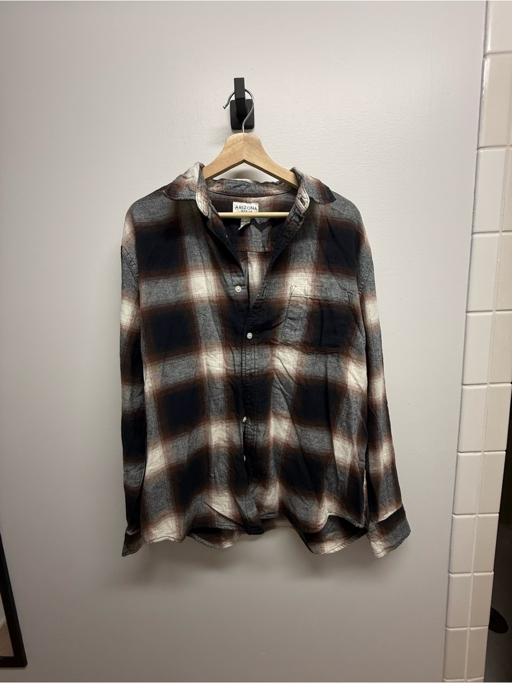 Arizona Jean Company Black, Brown and Cream Plaid Button-Down Shirt